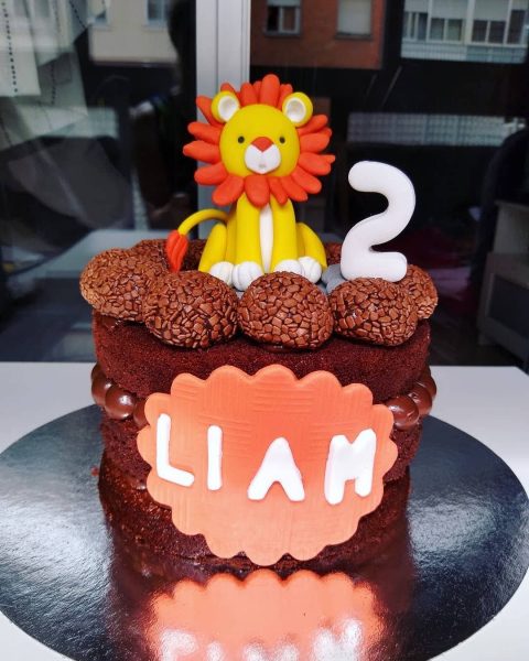 Rosy Cakes | ¿Cuánto dura una tarta en la nevera? Guía para conservar tu tarta perfecta Tartas Personalizadas Inspiraciones