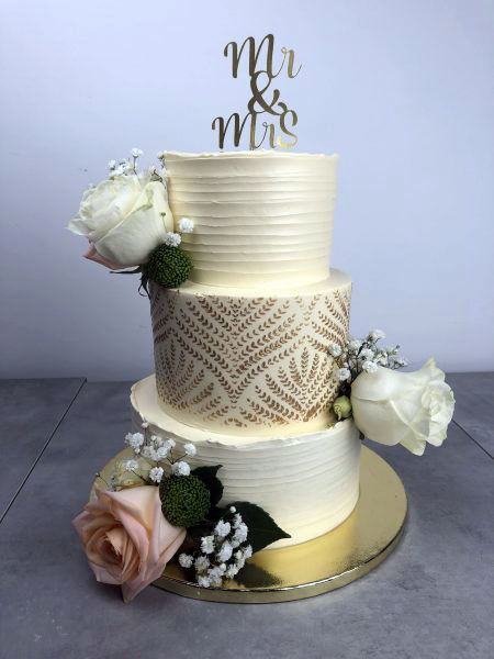 Three-Story Wedding Cakes with Flowers.