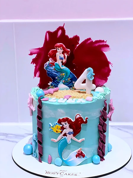 Tarta La Sirenita con Decoración Marino y Papel de Azúcar